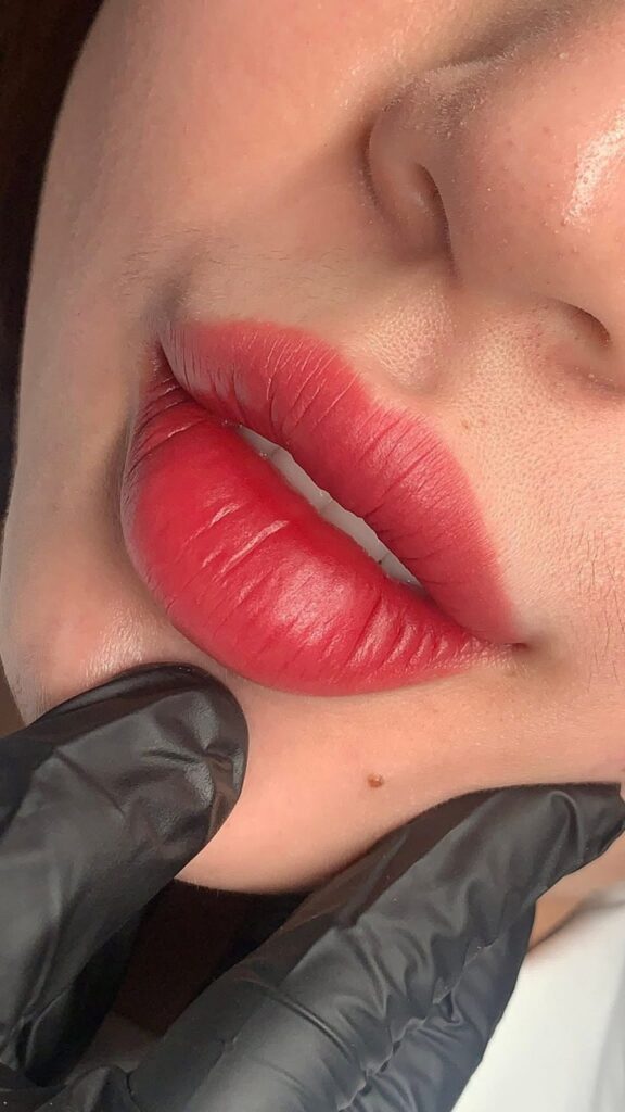 Permanent Make-up Lippen